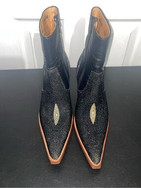 Women's Black Stingray Leather Pointed Toe Boots ankle boots